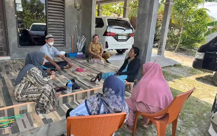 Lurah Langkai Gencarkan Sosialisasi Pertanahan dari Rumah ke Rumah Cegah Sengketa