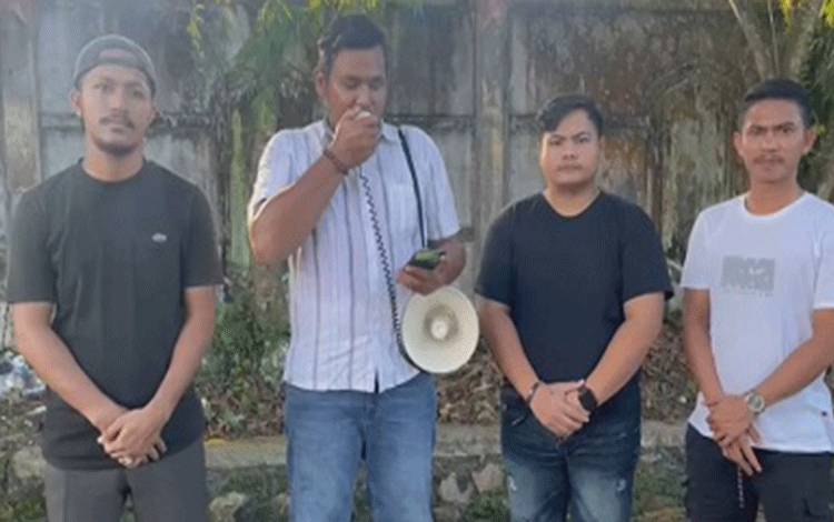 Aliansi Kalteng Bergerak Desak APH Usut Proyek Cat Jalan Bernilai Ratusan Juta