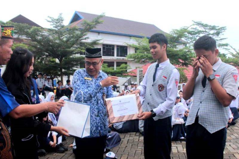Pelajar Barito Utara Lolos SMA Taruna Nusantara Lewat Beasiswa Penuh