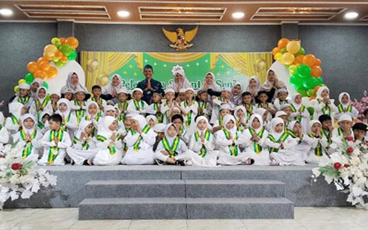TKIT Al Sayedah Maryam Resmi Melepas 62 Lulusan, Tekankan Pendidikan Karakter dan Nilai Islam