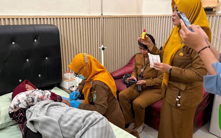 DPPPAPPKB Kotim Gelar Pelayanan KB Gratis dalam Rangka HARGANAS ke-33