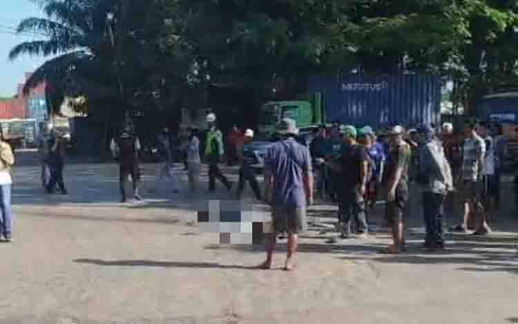 Pesepeda Tewas Kecelakaan di Kawasan Pelabuhan Trisakti