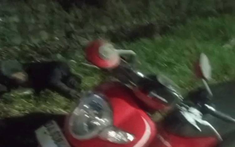 Diduga Jadi Korban Tabrak Lari, Pemotor Ditemukan Tergeletak di Liang Anggang