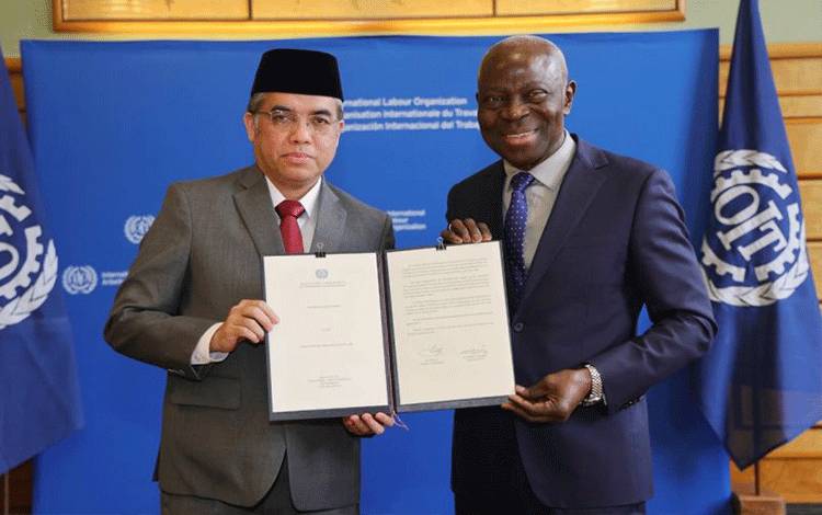 RI Resmi Serahkan Instrumen Asli Ratifikasi Konvensi ILO 188 di Jenewa
