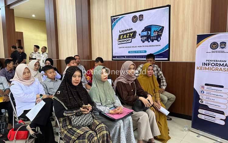 Imigrasi Kalteng Dekatkan Layanan Paspor Lewat Program Eazy Paspor di Barito Selatan