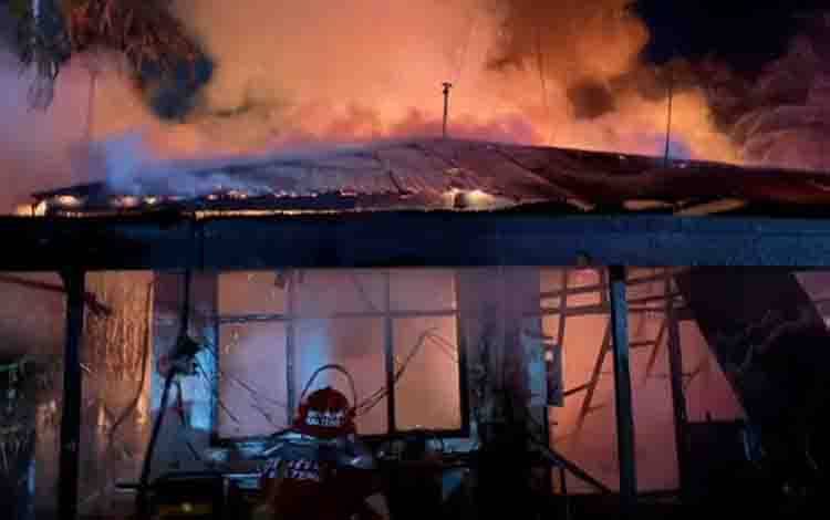 Usaha Hangus Terbakar, Pajak 10 Persen Tiap Bulan, TKB Akhiri Penjualan Online dan Rumahkan Karyawan