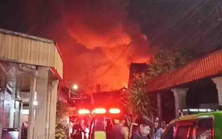 Kebakaran Melanda Kawasan Permukiman di Jalan KS Tubun Banjarmasin