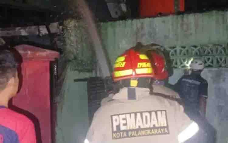 Rumah Kosong di Palangka Raya Terbakar