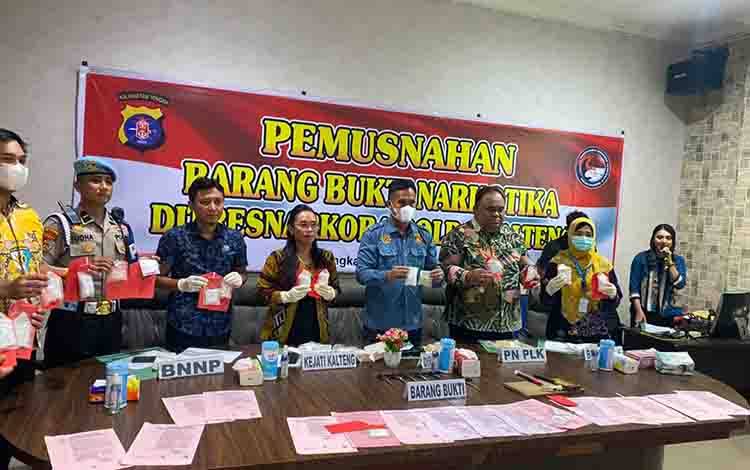 Polda Kalteng Musnahkan 488,91 Gram Sabu Hasil Pengungkapan 15 Kasus