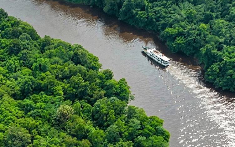 Kekayaan Alam Pulau Hanibung Mulai Menarik Wisatawan Asing