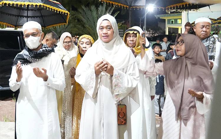 Pemkab Lamandau Dorong Jemaah Haji Terapkan Perubahan Sikap di Kehidupan Sosial