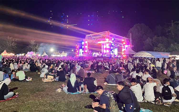Ribuan Pengunjung Memadati Sumber Mulya Fest 2026, UMKM dan Hiburan Rakyat Jadi Daya Tarik