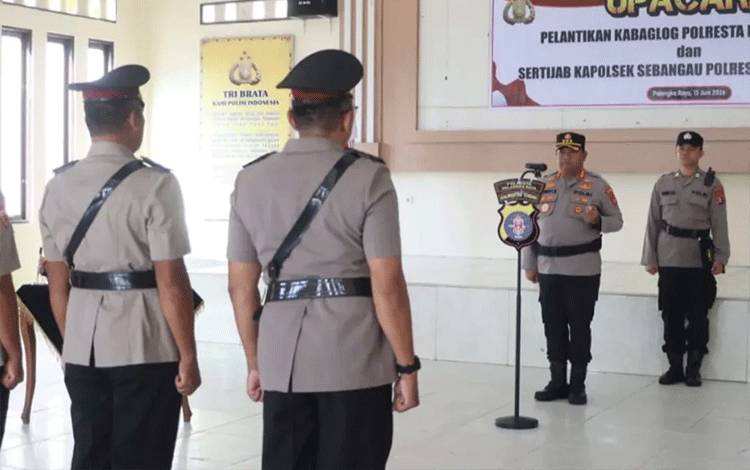 Polresta Palangka Raya Lantik Kabaglog dan Sertijab Kapolsek Sabangau
