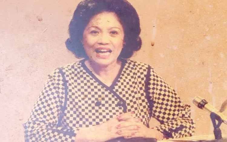Penyiar Senior TVRI Teddy Resmi Sari Tutup Usia pada Usia 90 Tahun