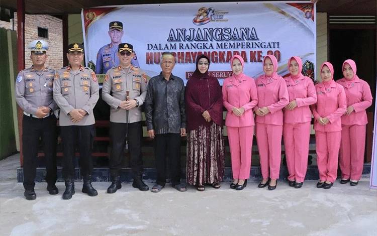 Kapolres Seruyan Pimpin Anjangsana dan Berikan Tali Asih kepada Purnawirawan Polri