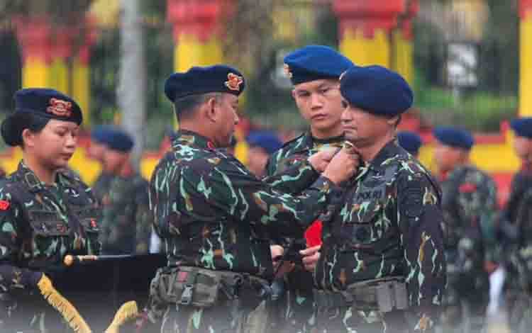 Kombes Pol Irwan Jaya Pimpin Pengukuhan Kompol Harmain Subarkah sebagai Danden Gegana