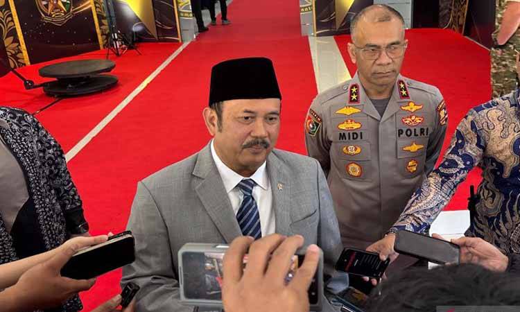 Menteri Perencanaan Pembangunan Nasional (PPN)/Kepala Badan Perencanaan Pembangunan Nasional (Bappenas), Rachmat Pambudy saat memberikan keterangan usai menjadi narasumber dalam seminar di Sespim Polri, Lembang, Kabupaten Bandung Barat, Jawa Barat, Jumat (19/6/2026). ANTARA/Rubby Jovan