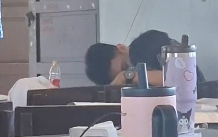 Heboh, Sepasang Pelajar SMA di Sampit Melakukan Hal Tak Senonoh di Ruang Kelas