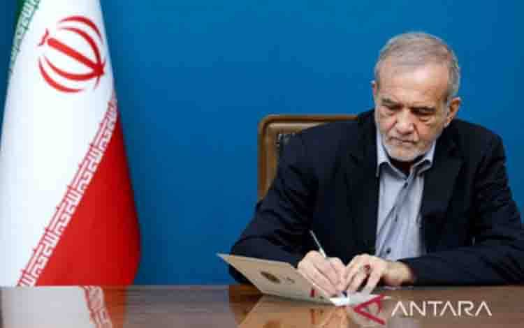 Presiden Iran Akan Bahas Ekonomi, Isu Global dengan Putin