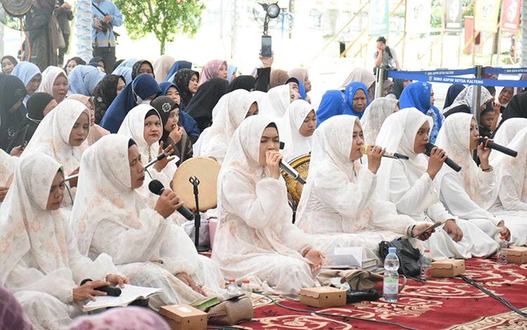 Pengajian Muslimah Pemprov Kalteng Jadi Sarana Muhasabah Sambut 1448 Hijriah