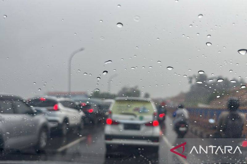 Selain Palangka Raya, BMKG Prakirakan Hujan Ringan Guyur Banyak Wilayah Indonesia Hari Ini