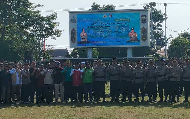Pimpin Apel Sabuk Kamtibmas, Kapolda Kalteng Ajak Masyarakat Perkuat Keamanan Lingkungan