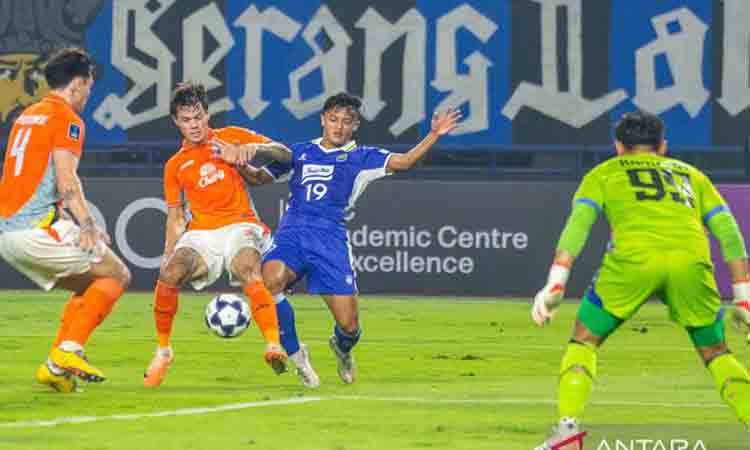 Persib Bandung Lepas Alfeandra Dewangga ke Arema FC