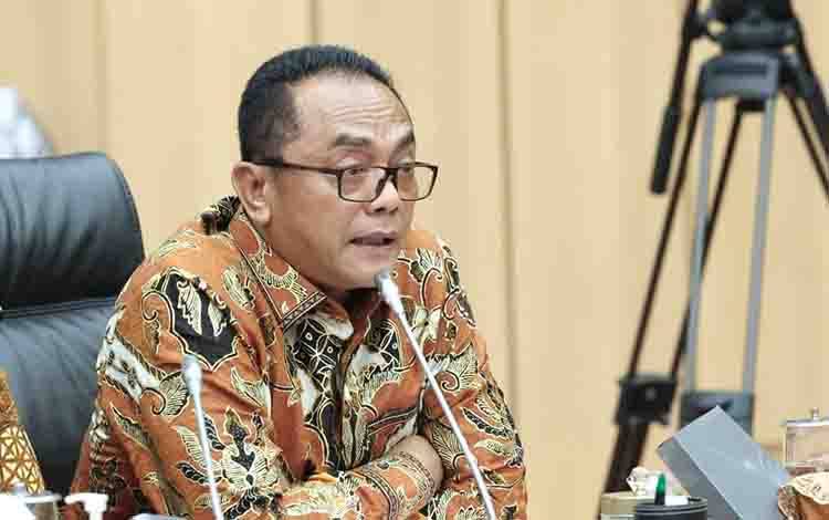 Sigit K Yunianto Soroti Ketimpangan Akses Listrik, Dorong Pemerataan Energi Terbarukan di Kalimantan