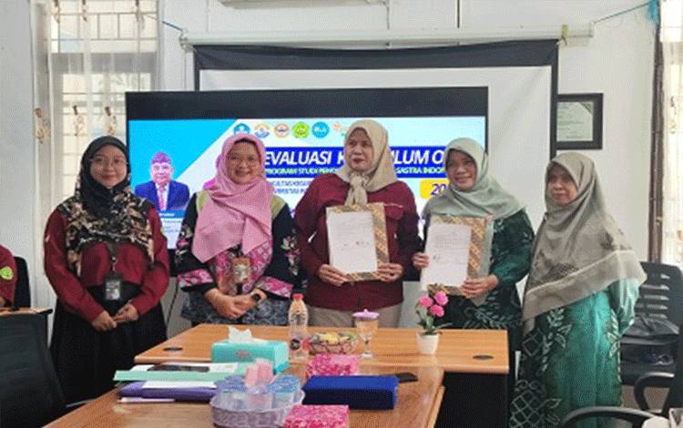 FKIP UPR Siapkan Penyesuaian RPS dengan Kurikulum Baru Berbasis CPL