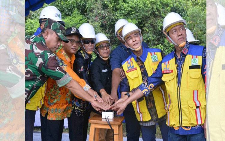 Fahrial Anchar: Jembatan Gantung Sei Rungan dan Sei Rakumpit Selesai Tahun Ini