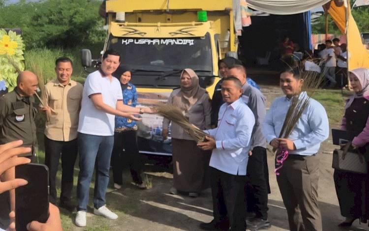 Ekspor Perdana Lidi Sawit ke Tiongkok, Libatkan Petani hingga UMKM