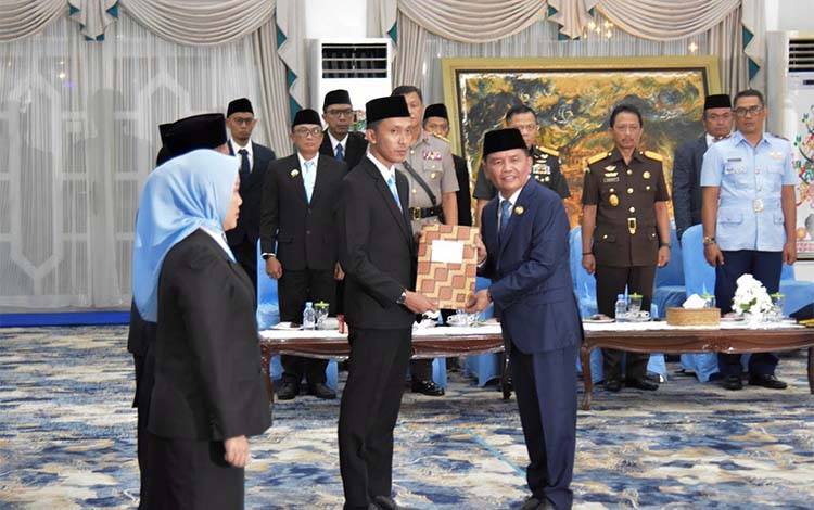 Gubernur Kalteng Isi Jabatan Kosong Pimpinan Tinggi Pratama dengan Plt, Berikut Daftarnya