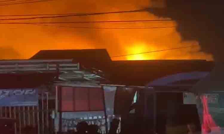 Kebakaran Landa Kawasan Padat di Gang Kasturi II Banjarmasin