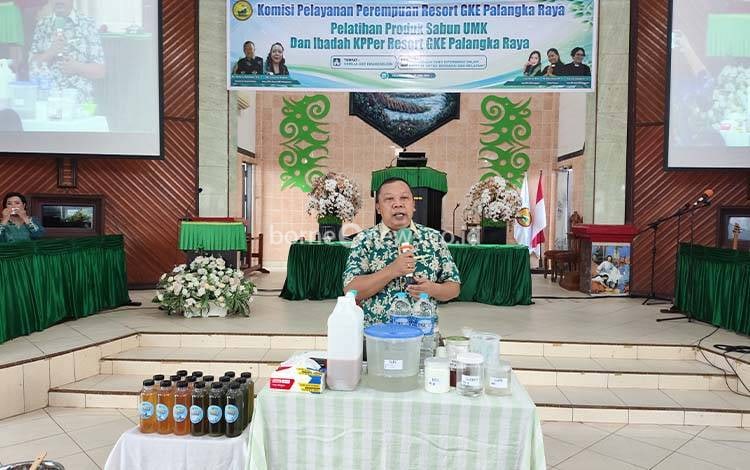 Pelatihan Sabun Eco Hybrid Ajak Perempuan Lebih Bijak Pilih Produk Pembersih Rumah Tangga