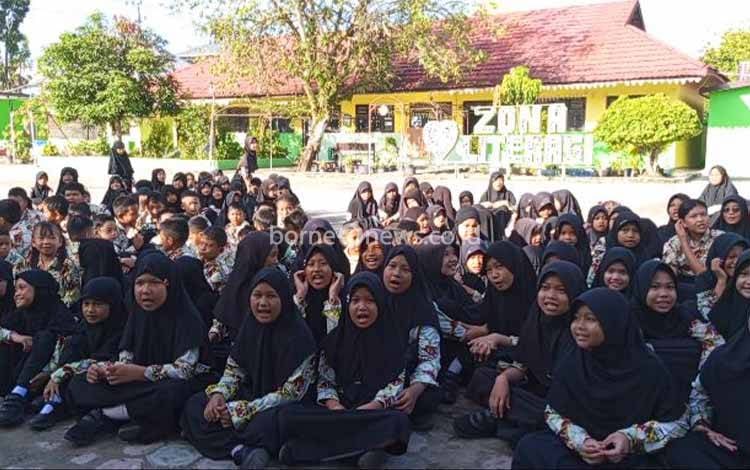Disdikbud Kobar Tegaskan SPMB SD Jalur Domisili Sesuai Aturan, Anak Usia 7 Tahun Diprioritaskan