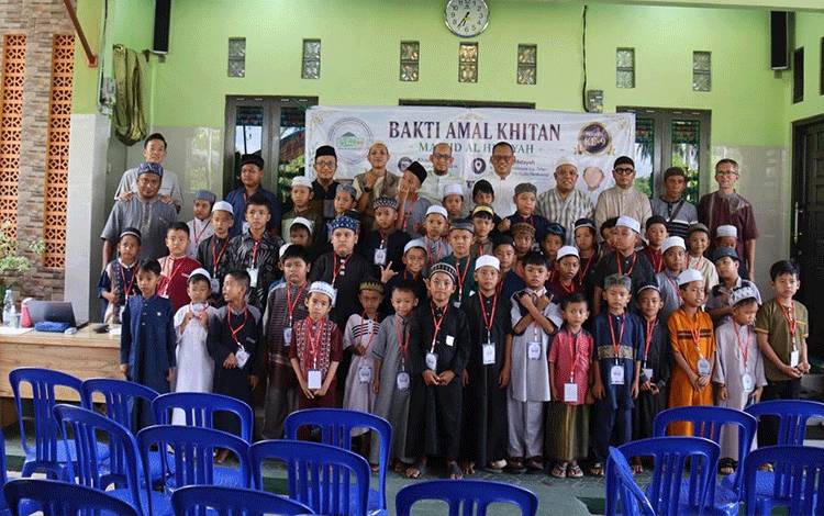 Puluhan Anak Ikuti Bakti Amal Khitan Gratis di Seruyan