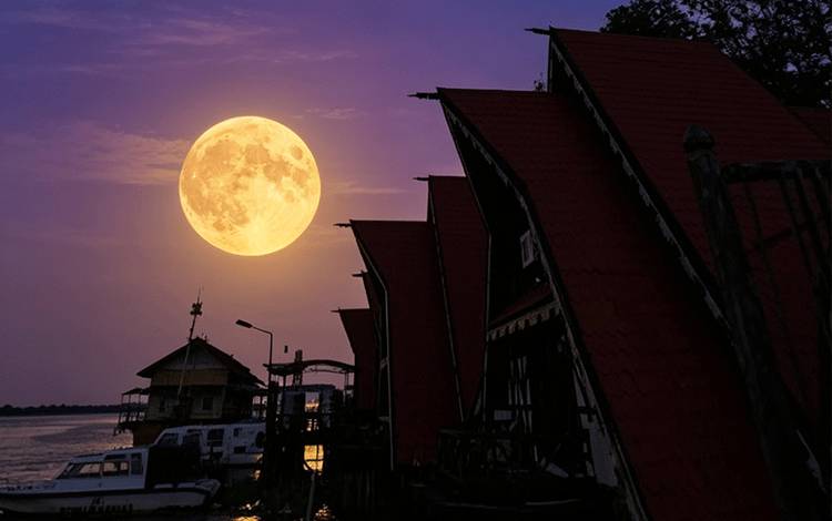 Strawberry Moon Berpeluang Hiasi Langit Kuala Kapuas Malam Ini, BMKG Prakirakan Langit Berawan
