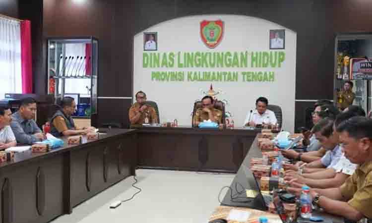 DLH Kalteng Sosialisasi Bagi Pemegang Hak Atas Tanah untuk Dorong Pengelolaan Lingkungan Berkelanjutan