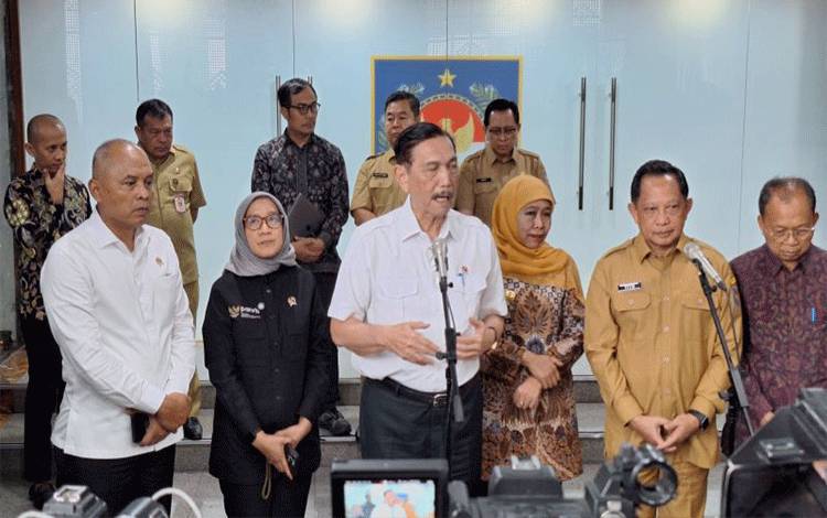 Luhut Sebut Transformasi Digital Berpotensi Hemat Rp1.500 Triliun