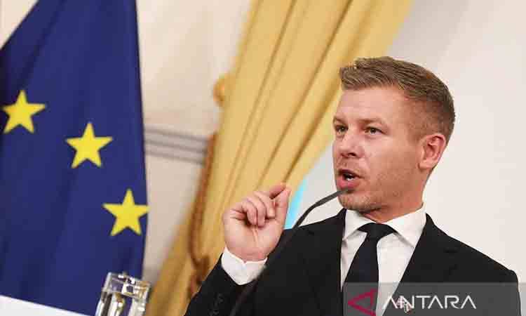 Hungaria Desak EU Lindungi Warga Ukraina dari Wajib Militer