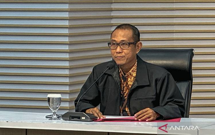 Pelaksana Tugas Direktur Penyidikan Komisi Pemberantasan Korupsi Achmad Taufik Husein memberikan keterangan di Gedung Merah Putih KPK, Jakarta, Jumat (3/7/2026). (ANTARA/Rio Feisal)