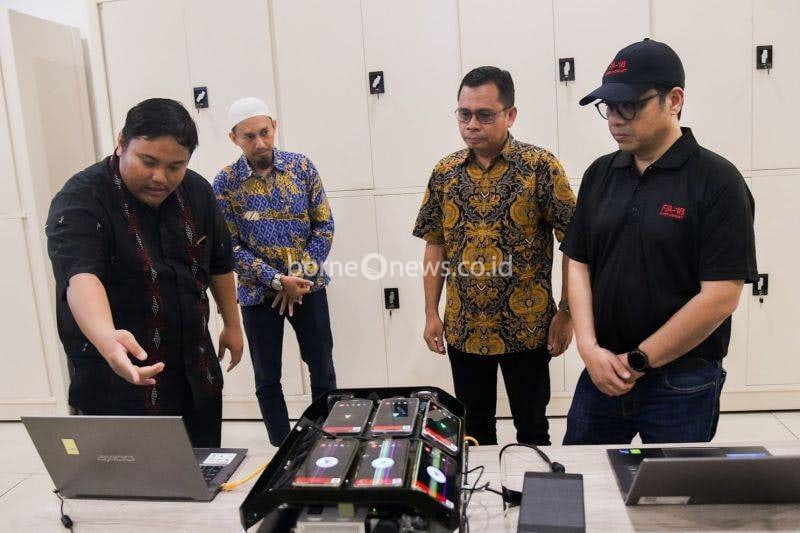 Kemkomdigi Targetkan Kecepatan Internet Tembus 100 Mbps