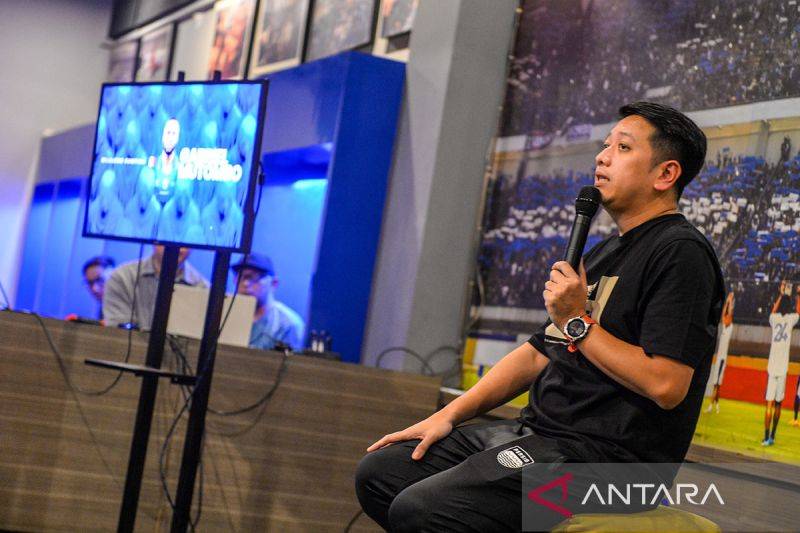 Persib Bandung Tambah Dua Asisten Pelatih asal Kroasia untuk Bantu Igor Tolic