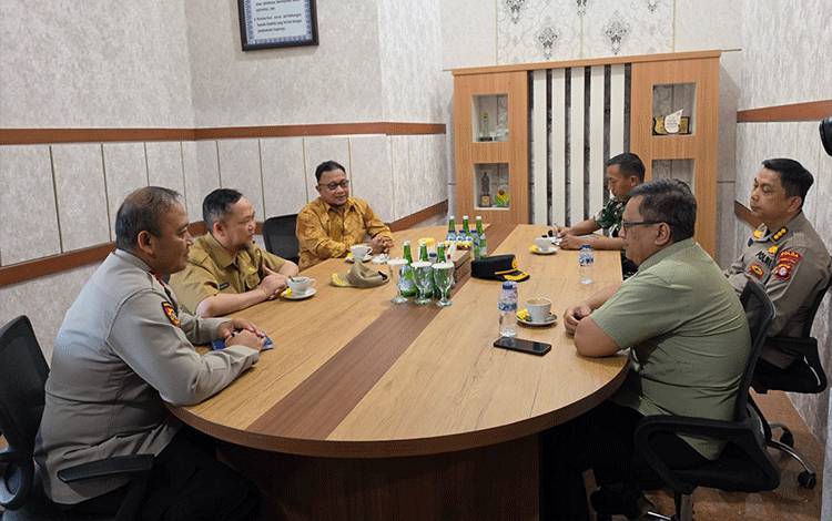 Bahas Penanganan Narkoba, Tim Kompolnas Kunjungi Polres Katingan