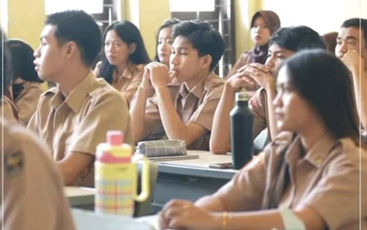 Seragam Gratis Disdik Kalteng Diprioritaskan Bagi Siswa Tidak Mampu
