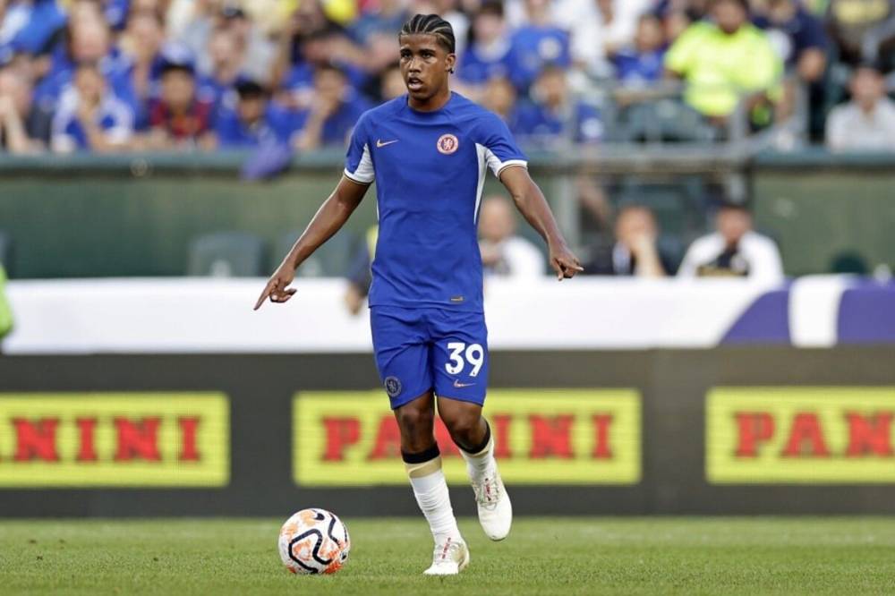 Manchester United Sepakati Transfer Andrey Santos dari Chelsea
