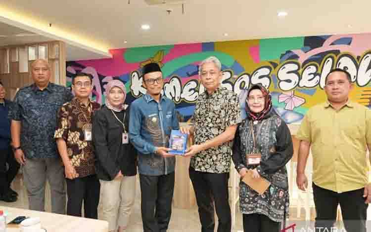 Wamensos: Percepatan Program Sekolah Rakyat Harus Tetap Sesuai Aturan