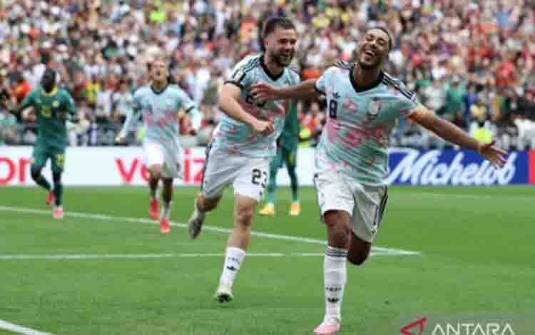 Youri Tielemans Teken Kontrak dengan Manchester United