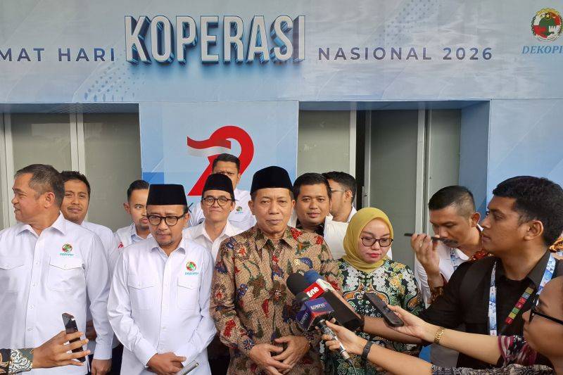 Menkop Siap Resmikan KDMP Kelola Minyak Sawit dan PLTS Pada Agustus 2026