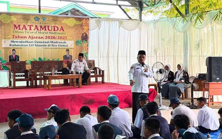 Kepala Kemenag Kotim Tanamkan Nilai Keislaman dan Kebangsaan kepada Siswa Baru MAN